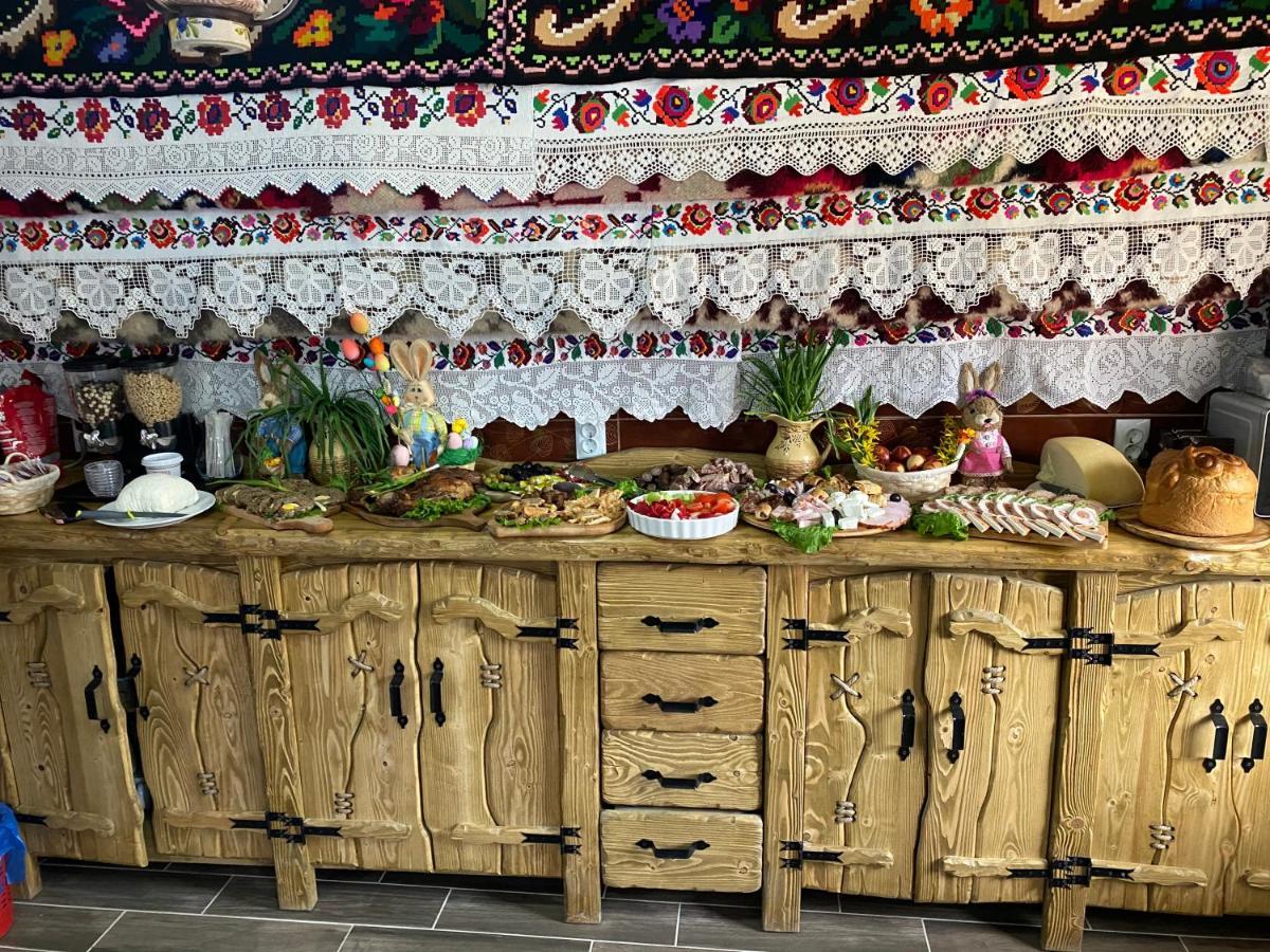 Floare De Maramures 1 Vadu Izei Buitenkant foto